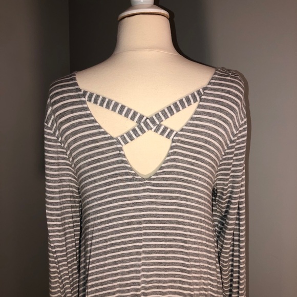 Olivia Sky Striped Gray and White Tunic Top - Picture 4 of 16